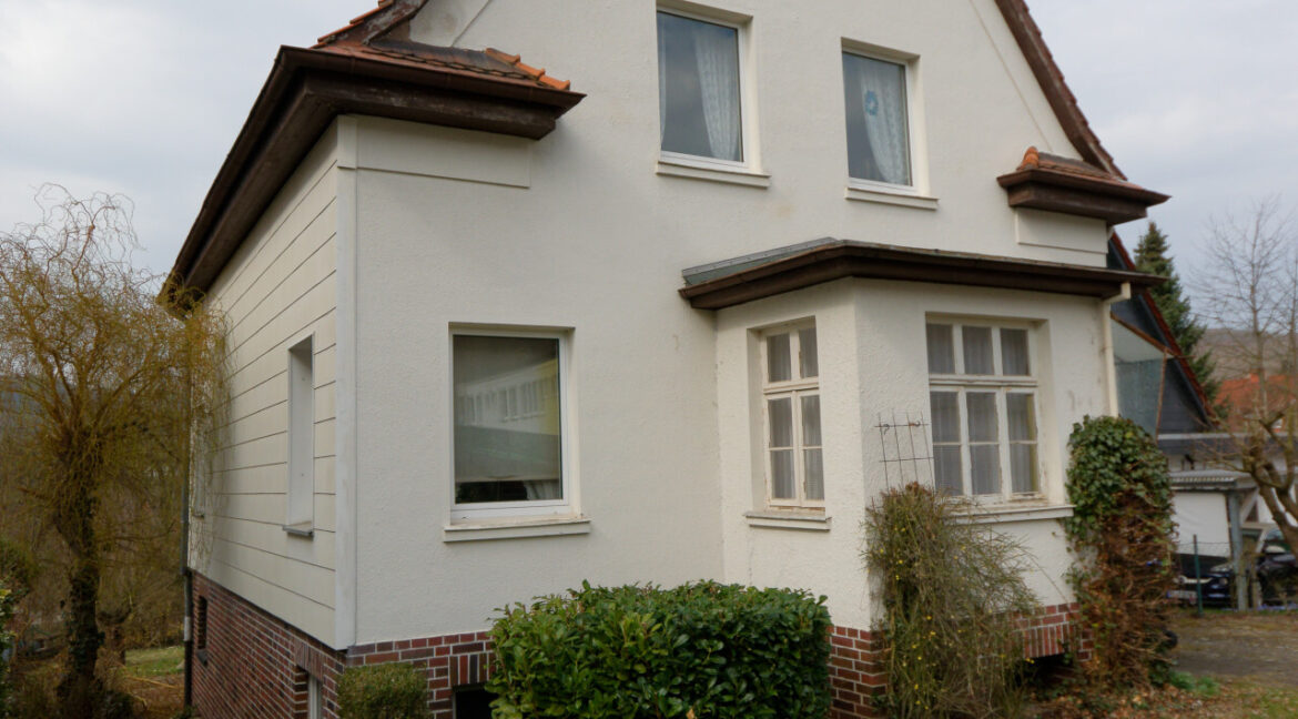 02 Front und Seitenansicht links